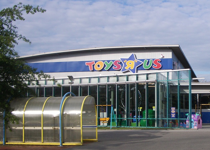 Toys 'R' Us Has Repeatedly Sponsored '2 Broke Girls'