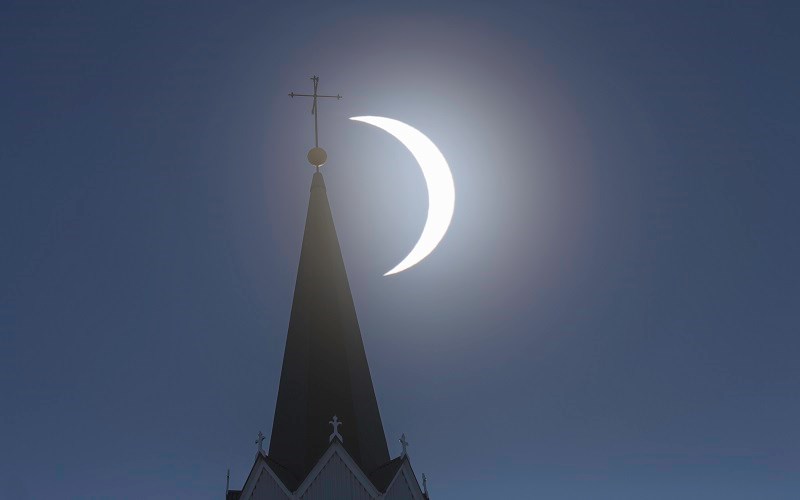Does God Have a Message for Us in the Total Eclipse of the Sun?