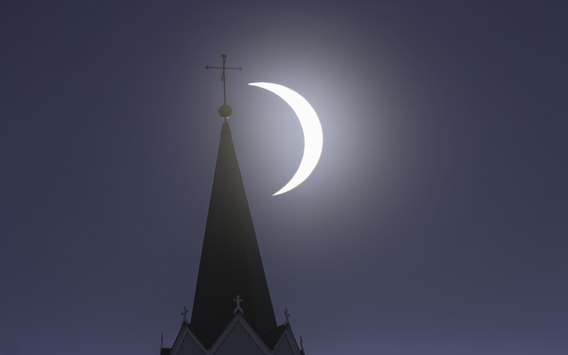 Does God Have a Message for Us in the Total Eclipse of the Sun?