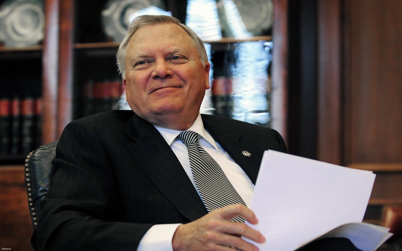 Losing America, One Cowardly Governor at a Time