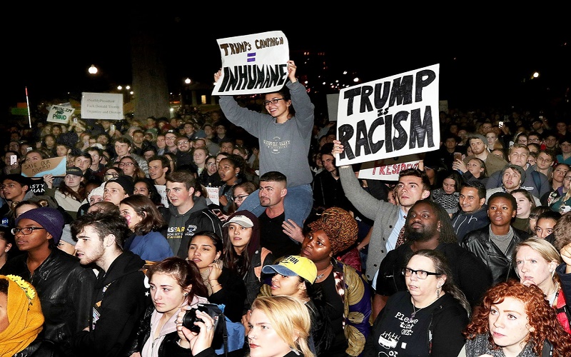 Have White Evangelicals Joined with the KKK and Nazis?