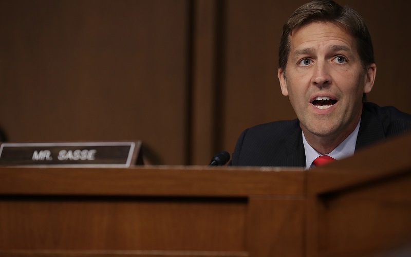 Sen. Sasse Rocks the House with Civics Lesson