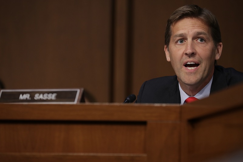 Sen. Sasse Rocks the House with Civics Lesson