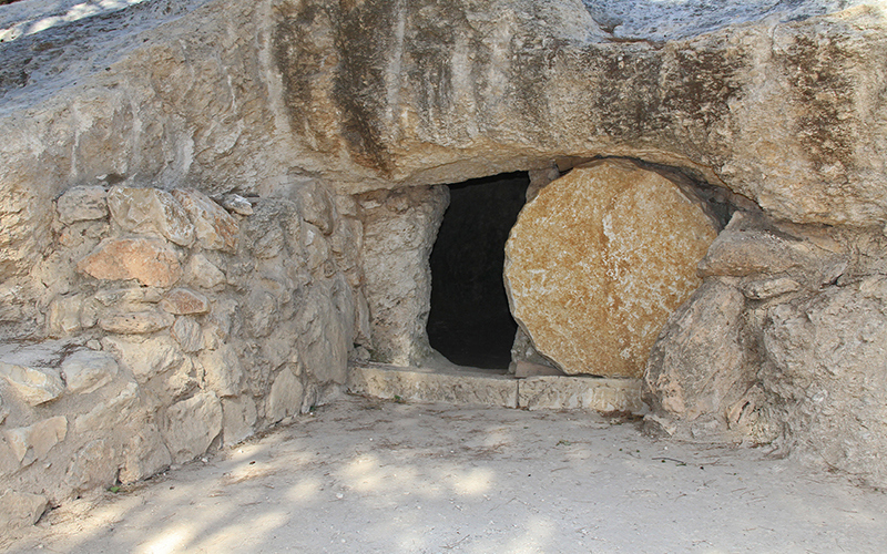 Run to the Tomb