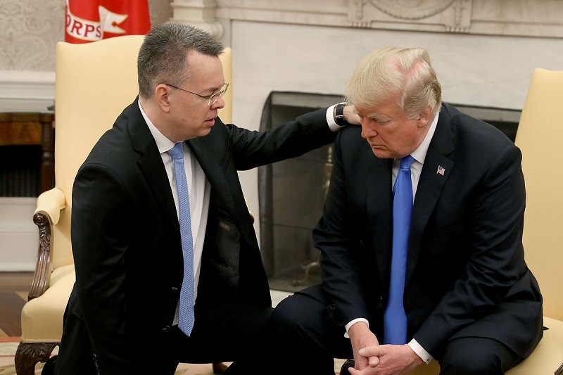 God Answers Prayer! Pastor Brunson Is Free!