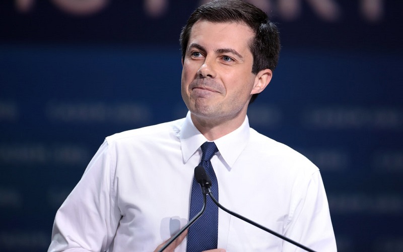 Pete Buttigieg, Fake Christian