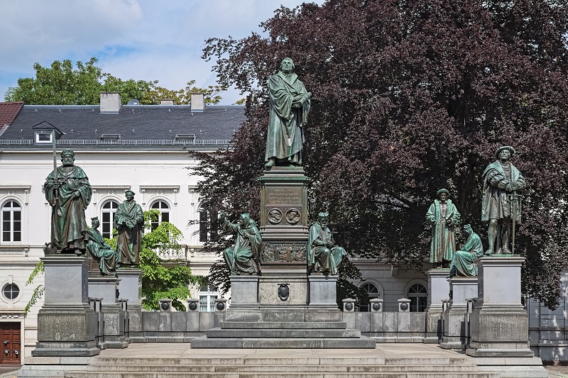 Why “National Socialism and Christianity Are Irreconcilable”