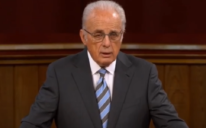 John MacArthur Declares Independence Day For The American Church