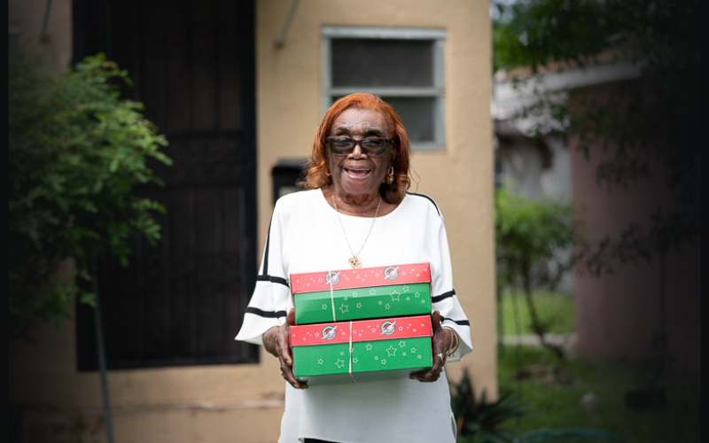 Packing a Shoebox Will ‘Make Your Heart Feel Good’