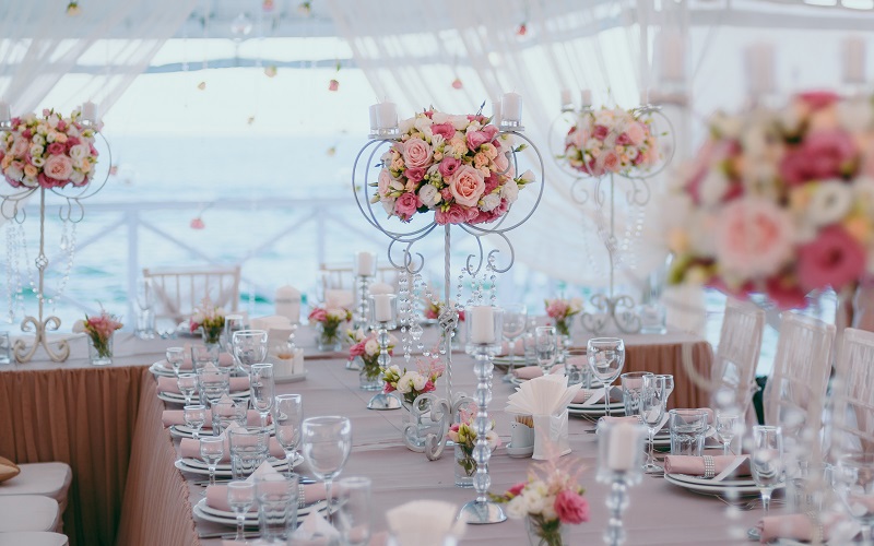 Christmas Is a Wedding Story