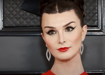 Maybelline Partners With Mulvaney